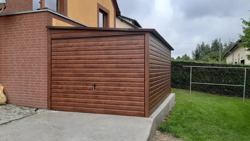 Garaż 3×5 — orzech